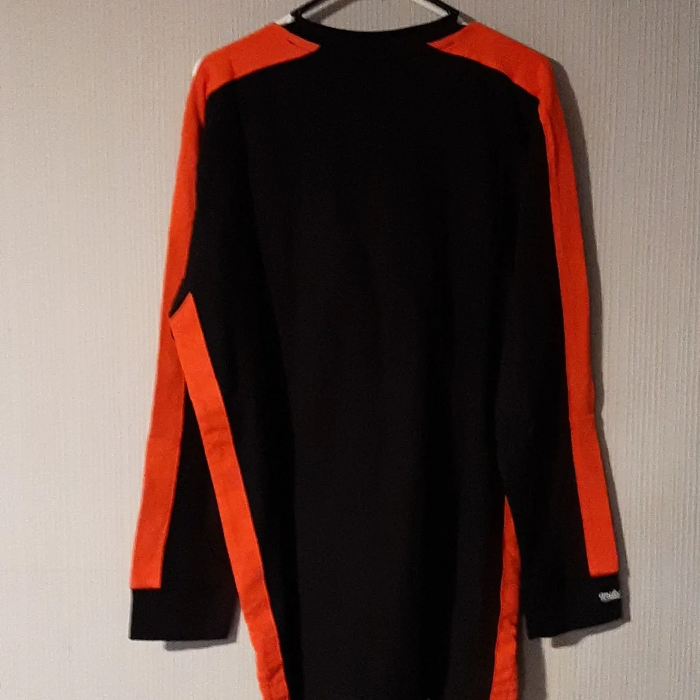 D.C. mitchell & ness long sleeved tee-shirt - Picture 2 of 5